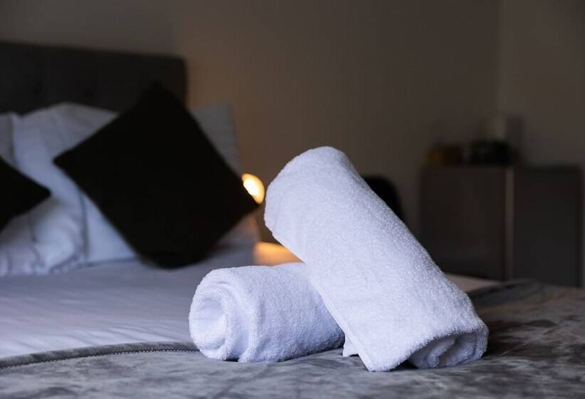 غرفة أساسية, Tullah Lakeside Lodge