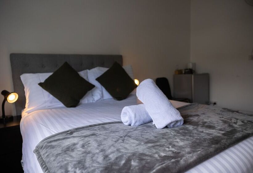 غرفة أساسية, Tullah Lakeside Lodge