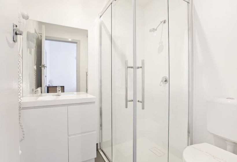 غرفة قياسية مطلّة علي البحيرة, Tullah Lakeside Lodge