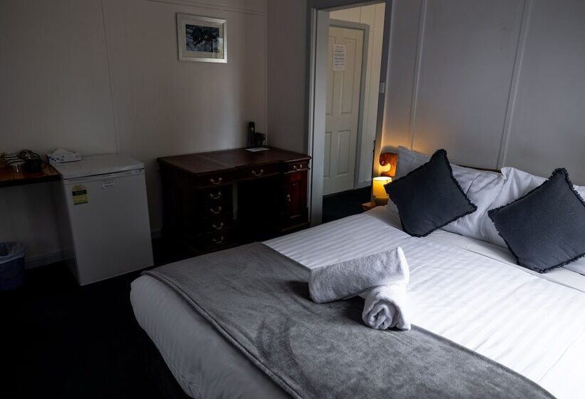 غرفة قياسية مطلّة علي البحيرة, Tullah Lakeside Lodge