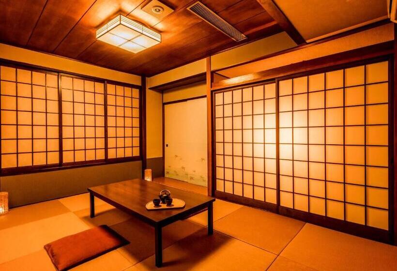 Habitació Estàndard, Ooedo Onsen Monogatari Kaike