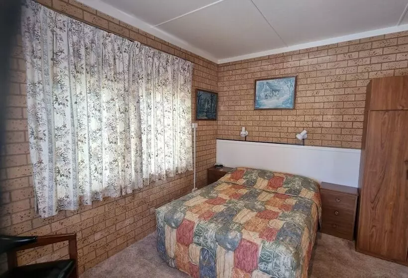 スイート（家族用）, Lone Pine Motel