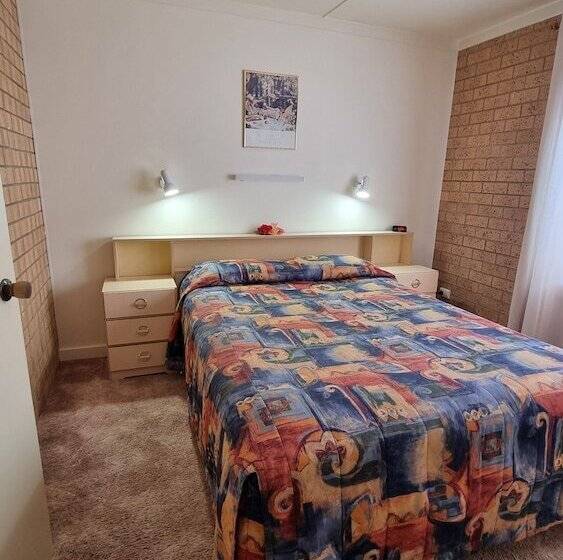 דירת חדר דלוקס, Lone Pine Motel