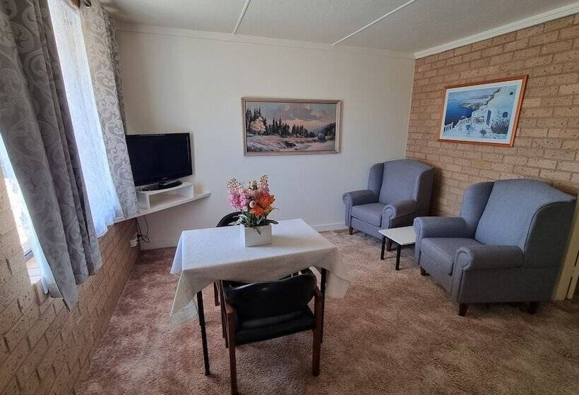 Апартаменты Deluxe 1 Спальня, Lone Pine Motel