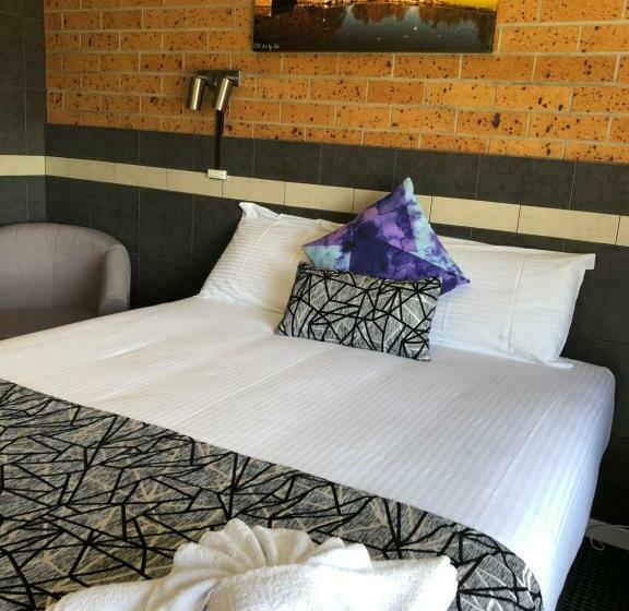 Номер Стандарт, Tamworth Central Motel