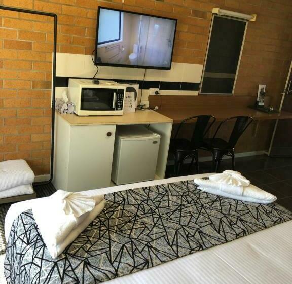 标准间, Tamworth Central Motel
