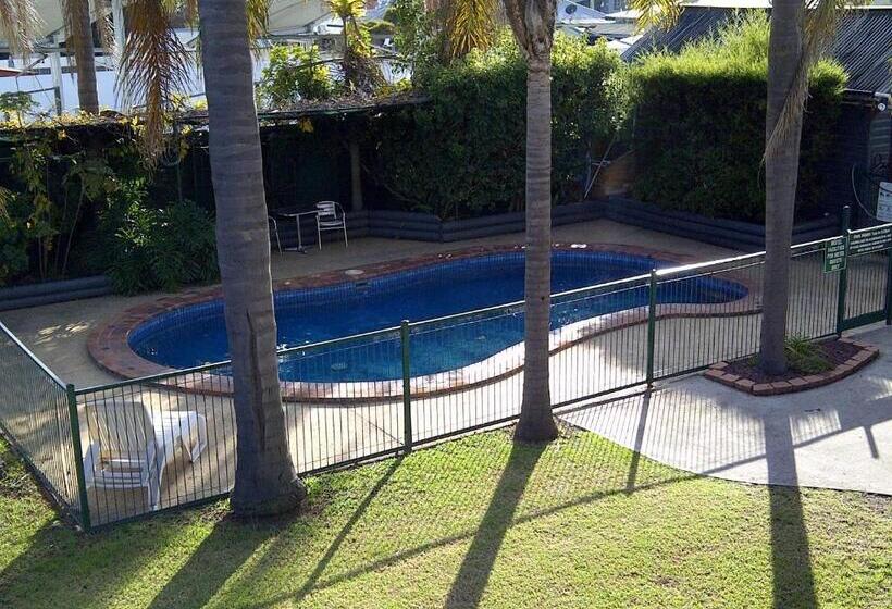 Семейный Номер, Tamworth Central Motel