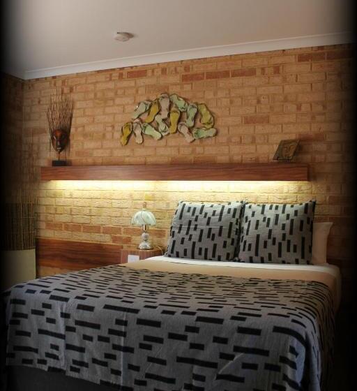 Люкс Повышенной Комфортности, York S Boutique Motel