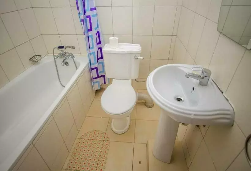 سوییت جونیور, Askay Hotel Suites