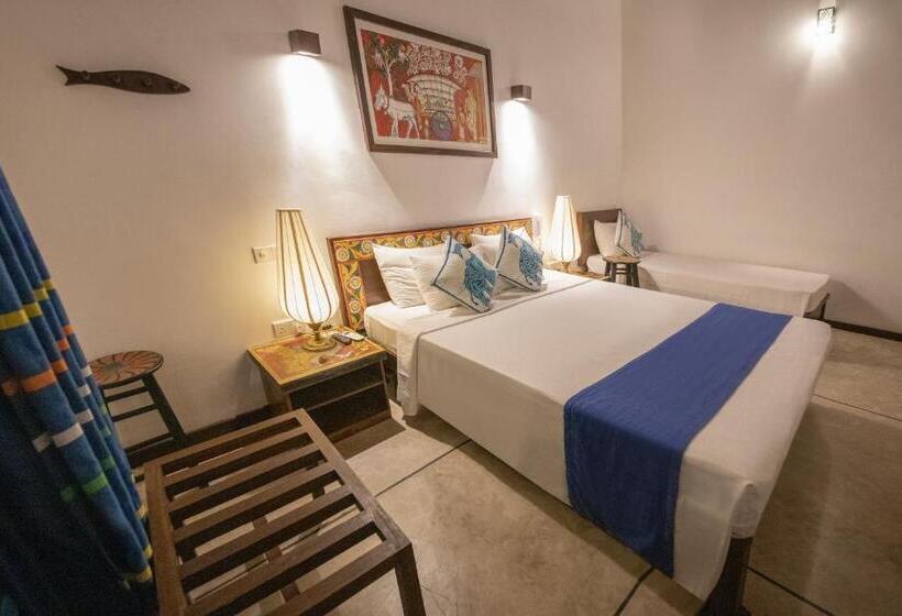 Camera Tripla Standard Vista Piscina, Blue Elephant Boutique