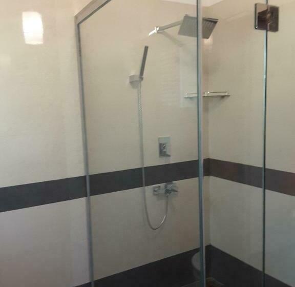 Camera Deluxe, Blue Elephant Boutique