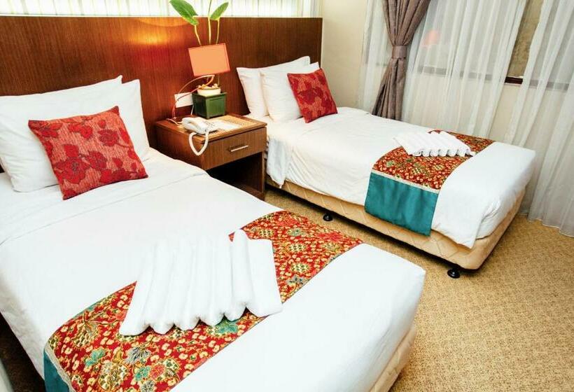 Pokój Deluxe, Darul Makmur