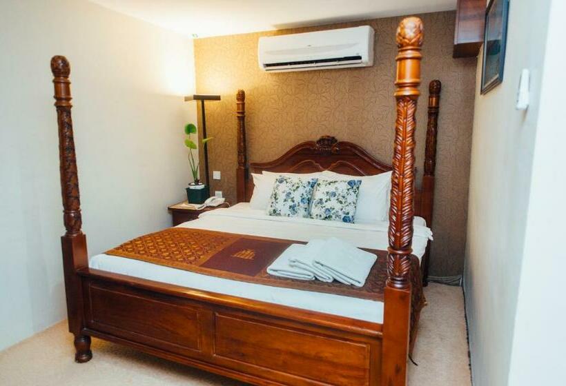 Pokój Executive, Darul Makmur