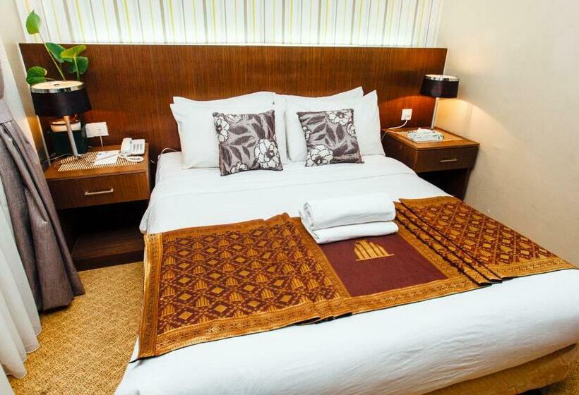 Pokój Deluxe, Darul Makmur