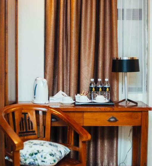 Pokój Executive, Darul Makmur