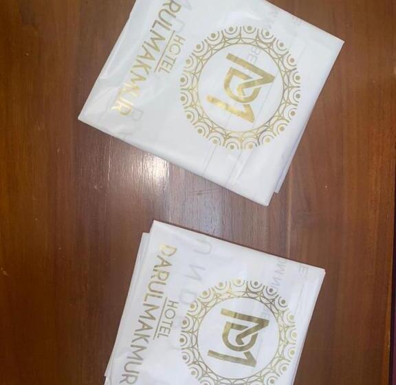 Pokój Rodzinny, Darul Makmur