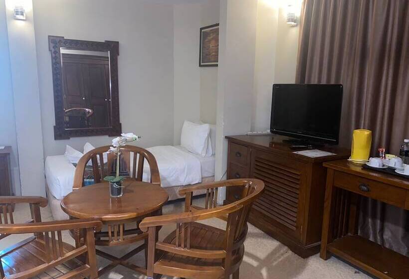 Pokój Executive, Darul Makmur