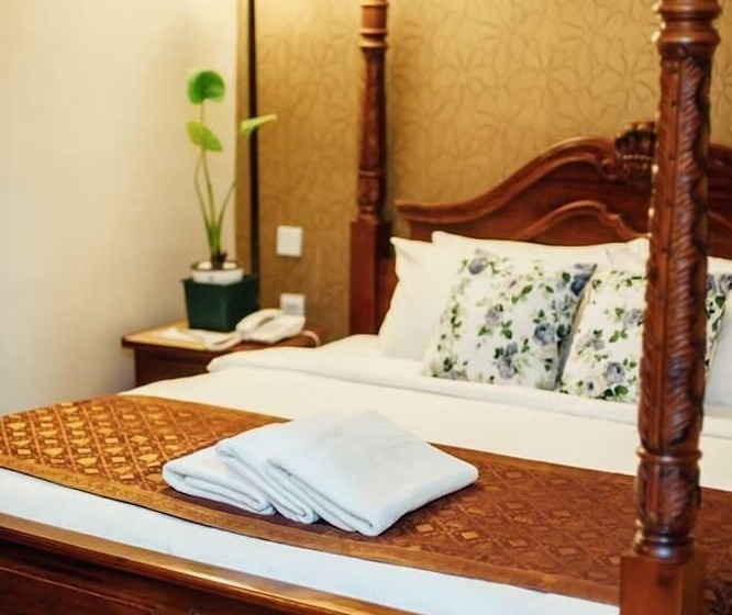 Pokój Executive, Darul Makmur