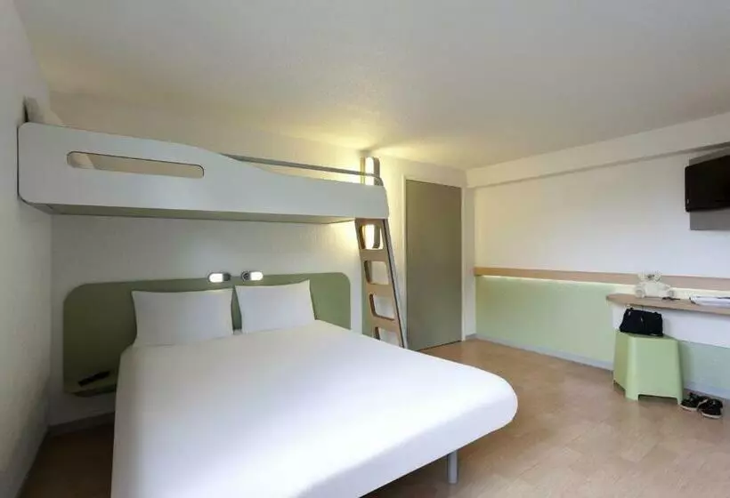 اتاق استاندارد سه نفره, Ibis Budget Tarbes