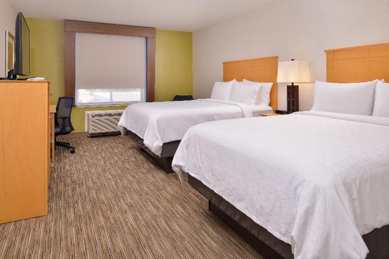 Номер Стандарт Трехместный, Ibis Budget Tarbes