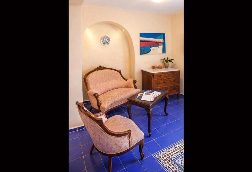 غرفة سوبيريور, In Camera Art Boutique