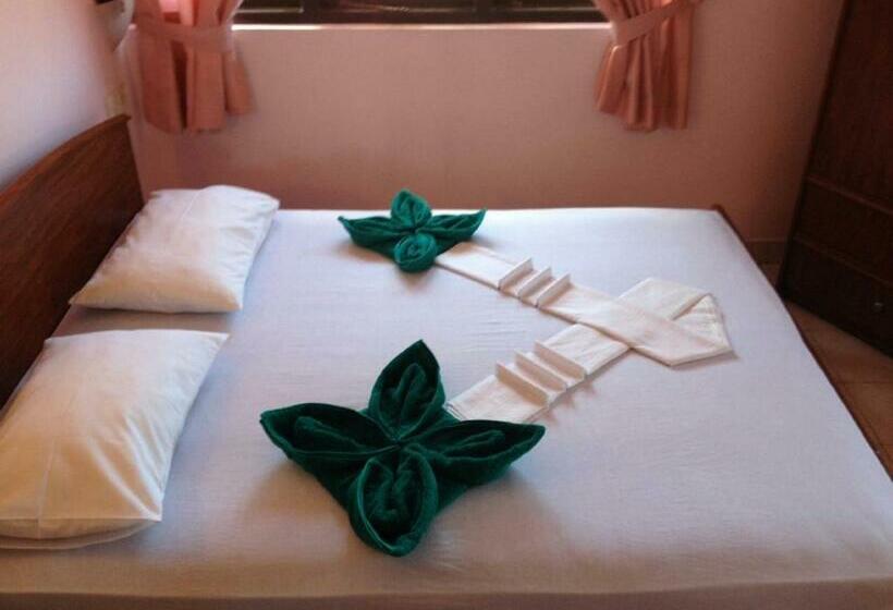 דירה בת חדר שינה 1 עם מרפסת, Red Rose