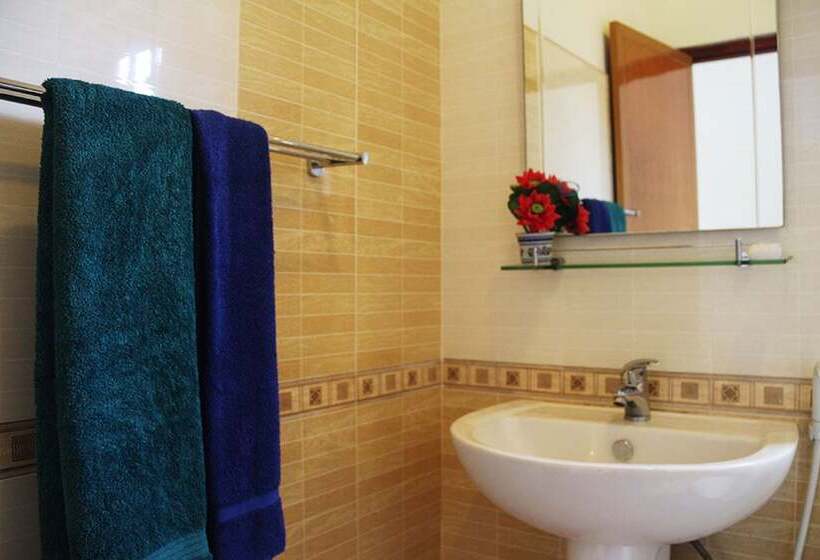 חדר סטנדרט, Red Rose