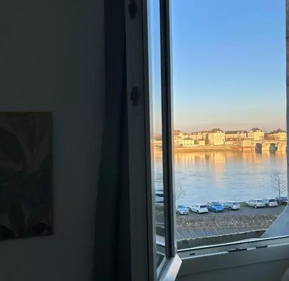 景色の見えるスーペリアルーム, Rive Gauche