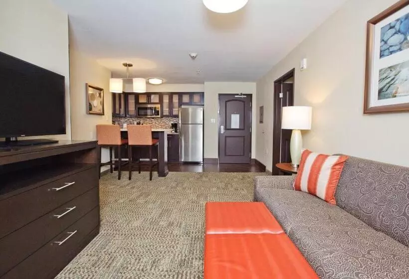 キングサイズベッドのスイートルーム, Staybridge Suites Austin South Interstate Hwy 35, An Ihg