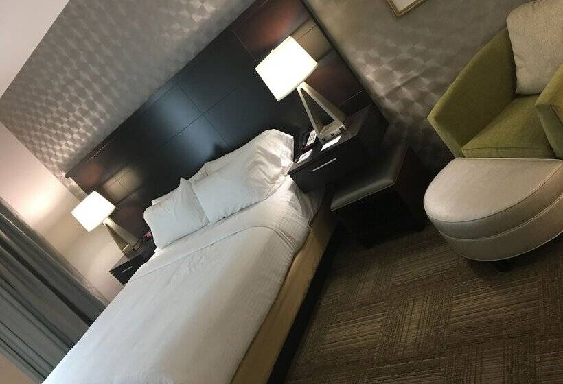 جناح, Staybridge Suites Miamisburg, An Ihg