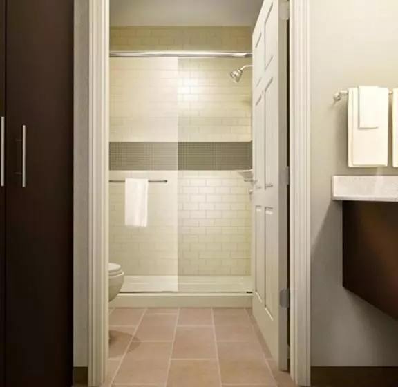 身障者適用キングサイズベッドルーム, Staybridge Suites Miamisburg, An Ihg