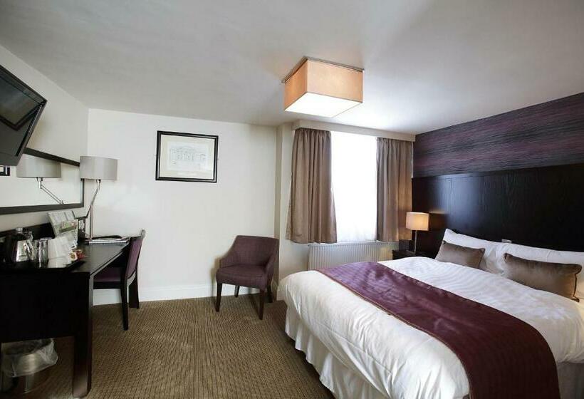 Семейный Номер, The King S Highway Wetherspoon