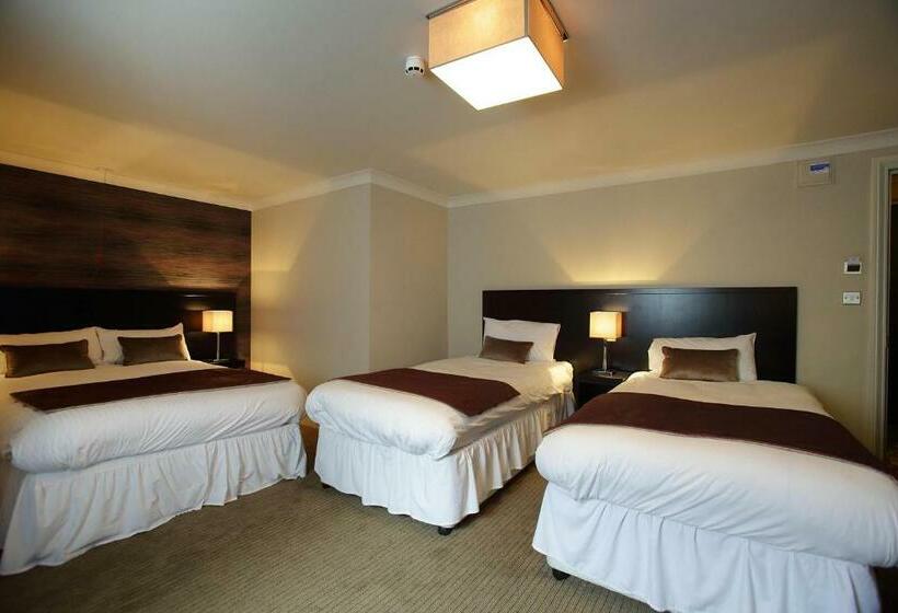 Семейный Номер, The King S Highway Wetherspoon