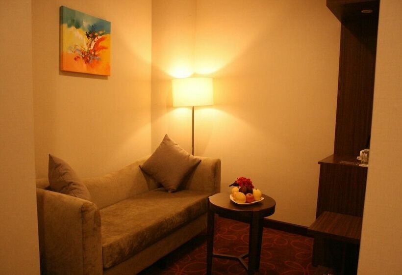 Juniorsvit, Mg Setos Hotel Semarang