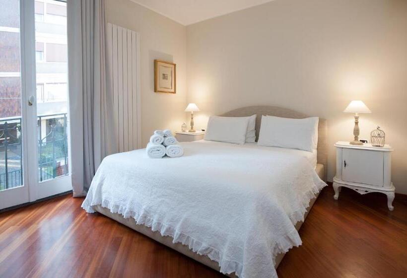 컴포트 룸, Thea   Centro Storico