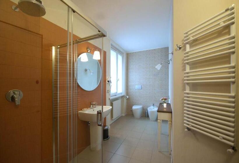 컴포트 룸, Thea   Centro Storico