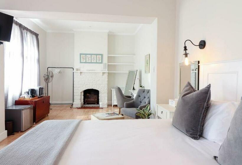 패밀리 룸, Whispering Oaks Guest House