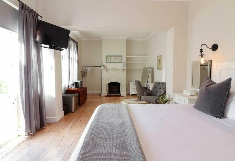 패밀리 룸, Whispering Oaks Guest House