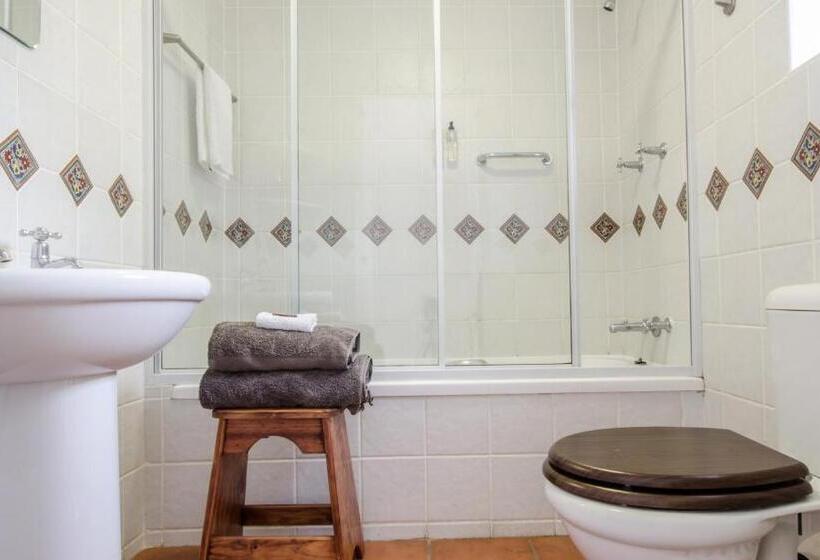 Номер Стандарт Индивидуальный, Whispering Oaks Guest House