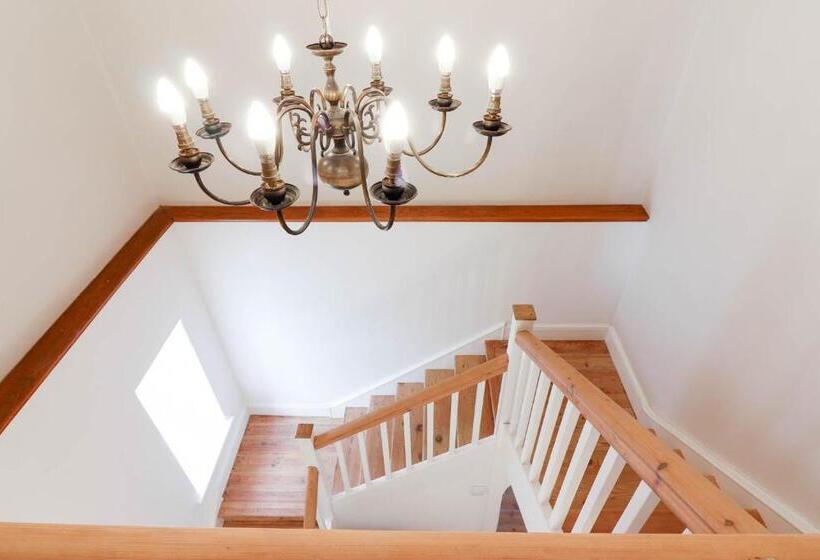 패밀리 룸, Whispering Oaks Guest House