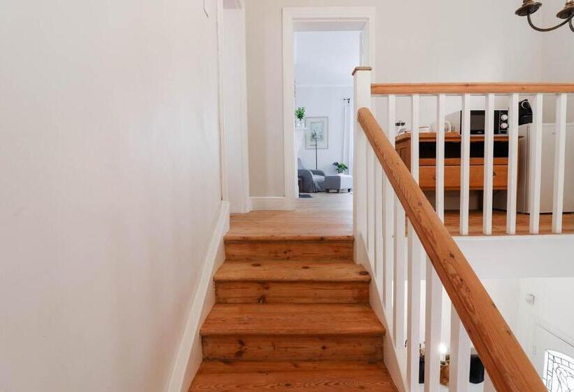 패밀리 룸, Whispering Oaks Guest House