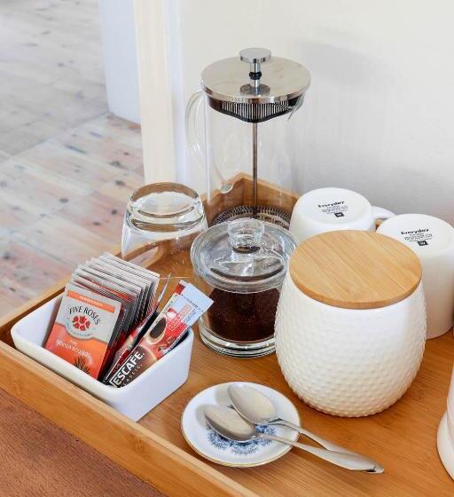 패밀리 룸, Whispering Oaks Guest House