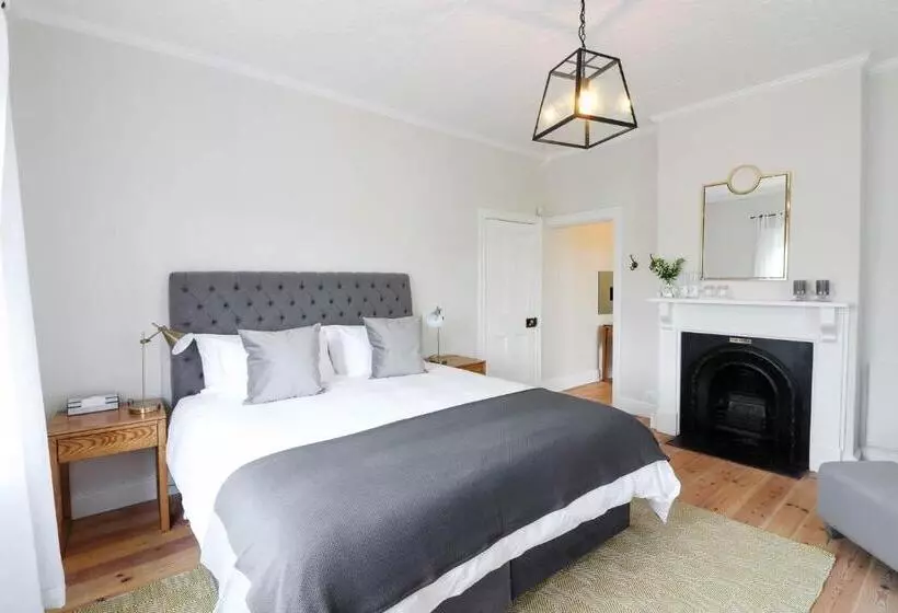 ファミリールーム, Whispering Oaks Guest House