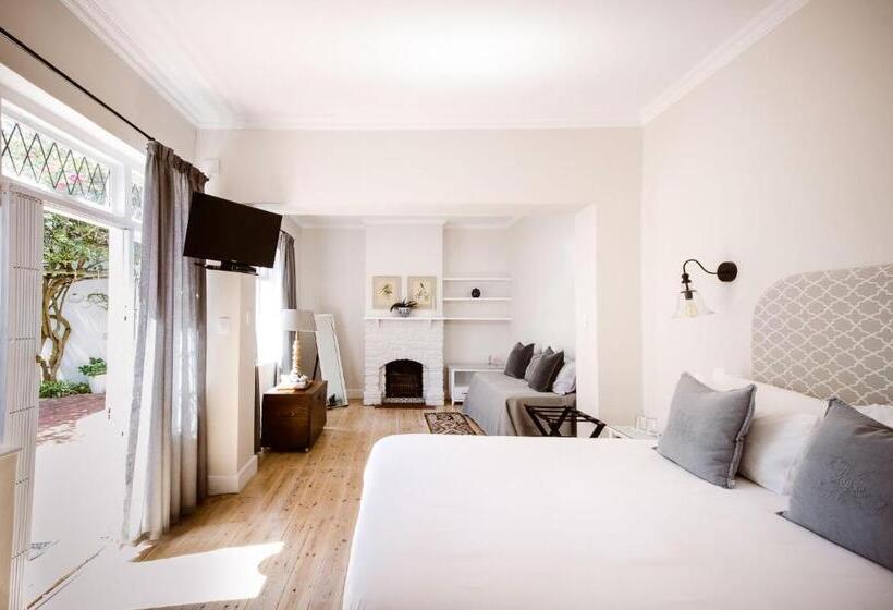 스탠다드 룸, Whispering Oaks Guest House