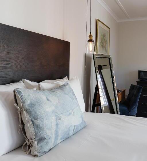 스탠다드 룸, Whispering Oaks Guest House