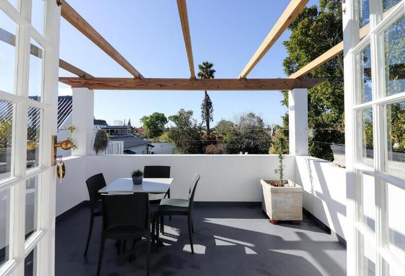 패밀리 룸, Whispering Oaks Guest House