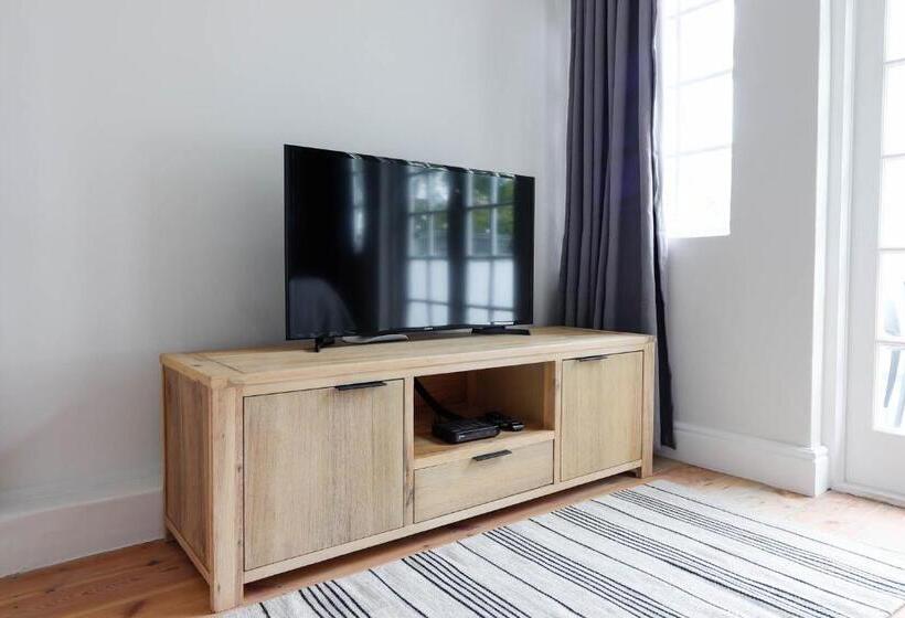 패밀리 룸, Whispering Oaks Guest House