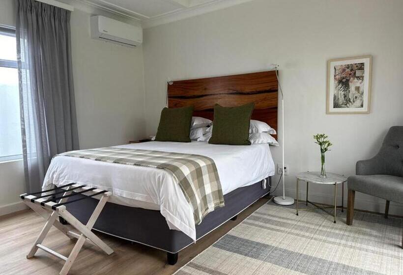 기본룸, Whispering Oaks Guest House