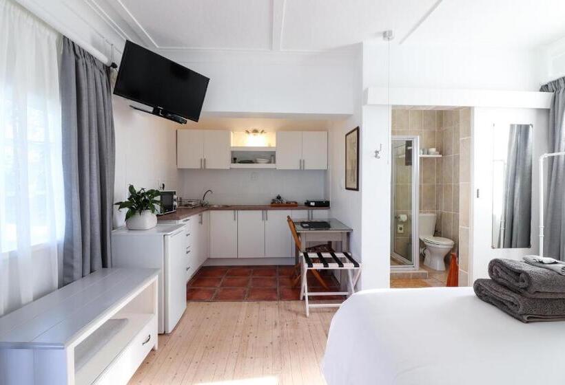 스탠다드 룸, Whispering Oaks Guest House