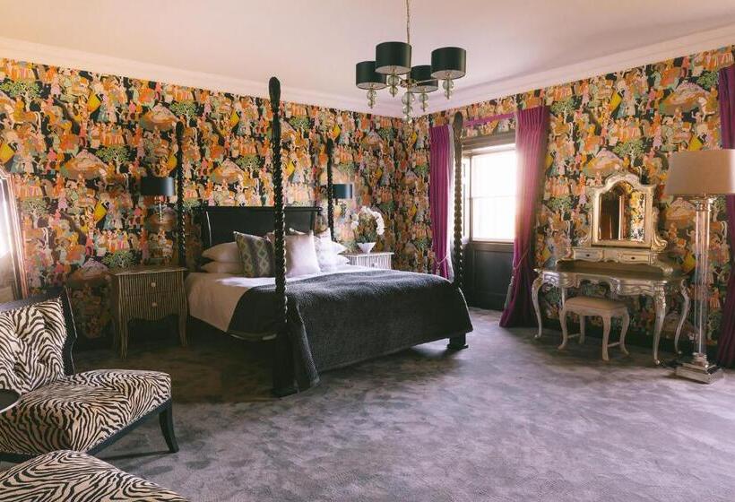 Люкс, Charlton Hall At Charlton Hall Estate